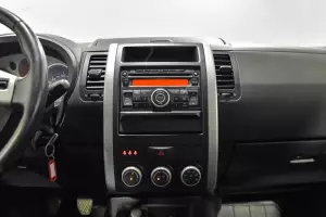 Nissan  10