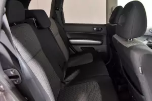 Nissan  15