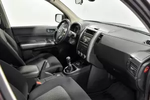 Nissan  6