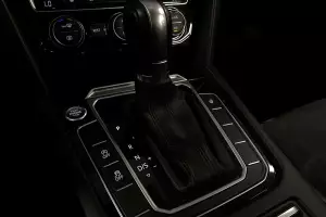 Volkswagen  13