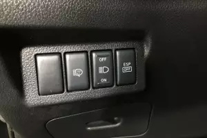 Nissan  3