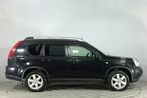 Nissan  17