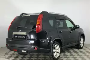 Nissan  16