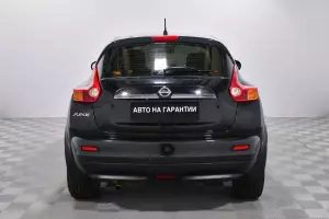 Nissan  4