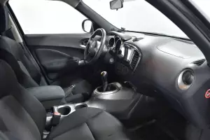 Nissan  6