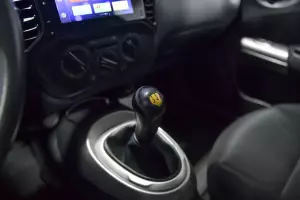 Nissan  9