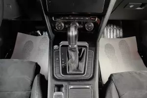 Volkswagen  1