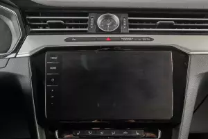 Volkswagen  8