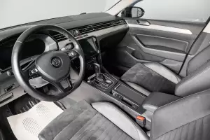 Volkswagen  12