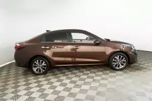 Kia  18