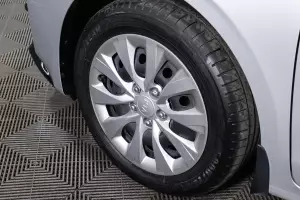 Kia  9