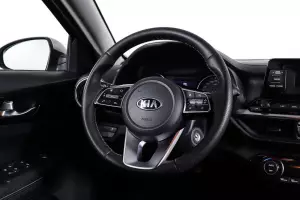 Kia  3