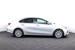 Kia  16