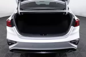 Kia  12