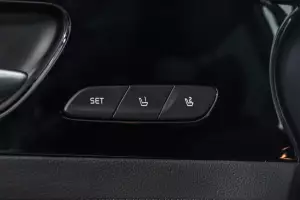 Kia  12