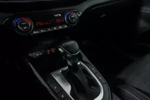 Kia  11