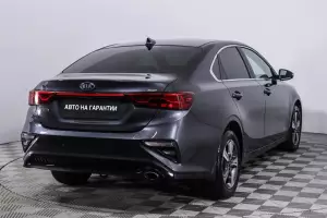 Kia  4