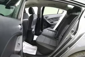 Kia  11