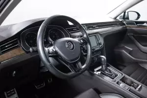 Volkswagen  10