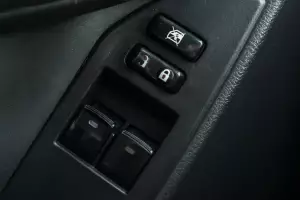 Toyota  13