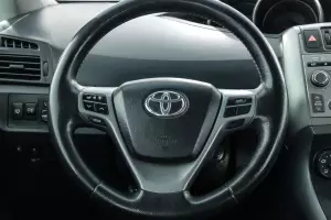 Toyota  14