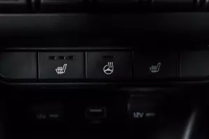 Kia  11