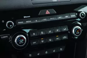 Kia  10