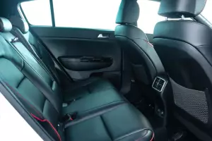 Kia  12