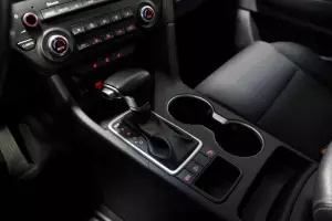 Kia  10