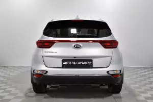 Kia  4