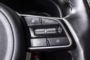 Kia  3