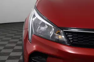 Kia  8