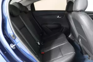 Kia  15