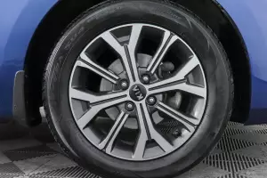 Kia  6