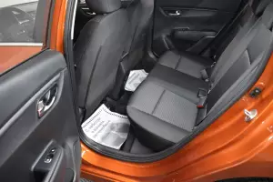 Kia  15