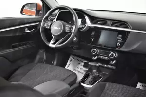 Kia  9