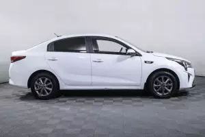 Kia  3