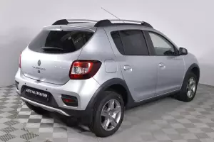 Renault  3