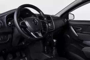 Renault  13
