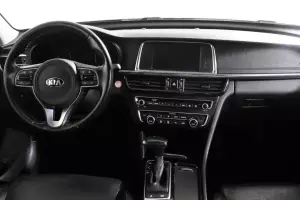 Kia  6