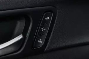 Kia  8