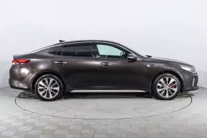 Kia  19