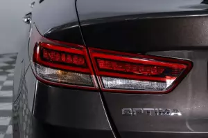Kia  14