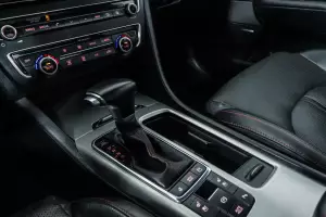 Kia  3