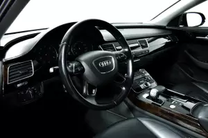 Audi  9