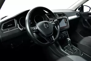 Volkswagen  8