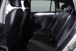 Volkswagen  16