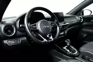 Kia  10