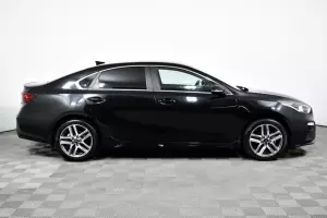 Kia  3