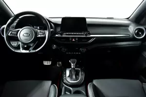 Kia  8